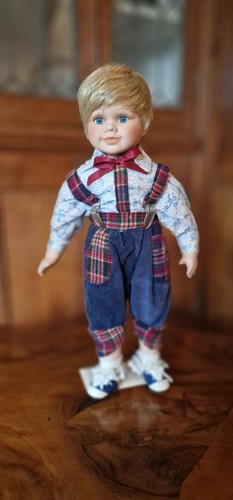 Stunning little boy - stunning, porcelain