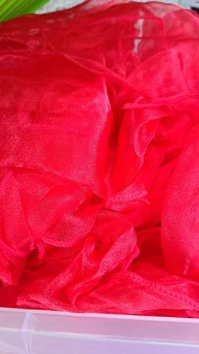 122 red organza chair bow - x,