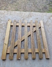 Wooden Garden Gate, Picket Fence Gate, Round Outdoor Gate For Garden (3 x 3Ft )