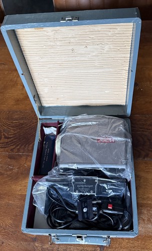 Vintage minolta projector - projector, 44