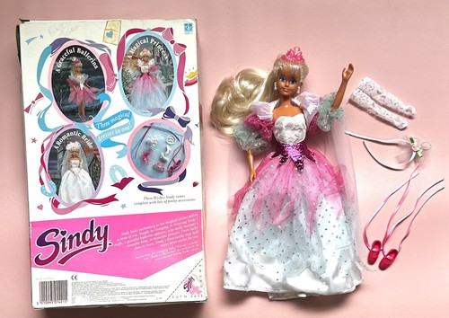 Sindy 1989 vintage - 🩶, 🩶