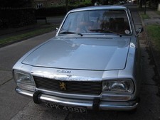 CLASSIC PEUGEOT 504 GL  AUTOMATIC  HISTORIC RUNS ON UNLEADED FUEL  50 YEARS OLD