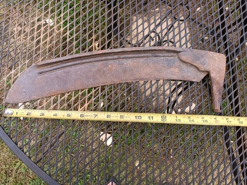 Vintage large scythe blade - large,