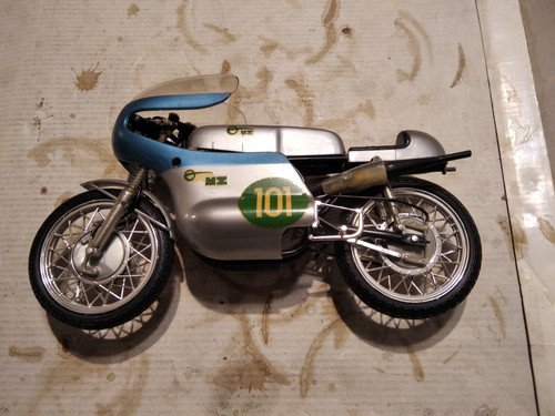 Protar grand prix - 1/9-,