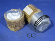 TRIUMPH DAYTONA TROPHY T100R