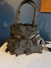 Beautiful Ladies Ruffle