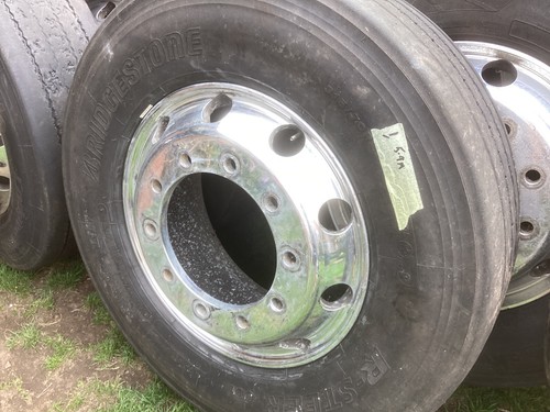 Alcoa alloy wheel and tyre - alcoa,
