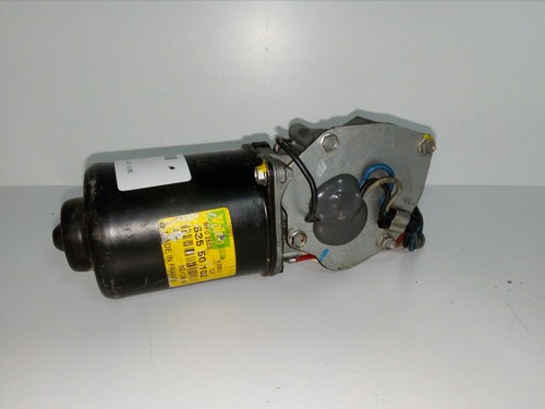 53550112 front windshield - front,