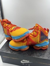 Nike LeBron XIX 'Tune Squad'