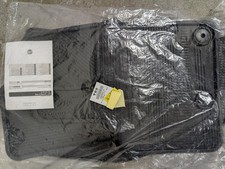 Brand New Genuine Rubber Floor Mats Set for Fiat 500E 2013 onwards 50290342