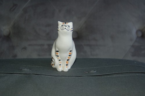 Small highbank porcelain tabby - small,