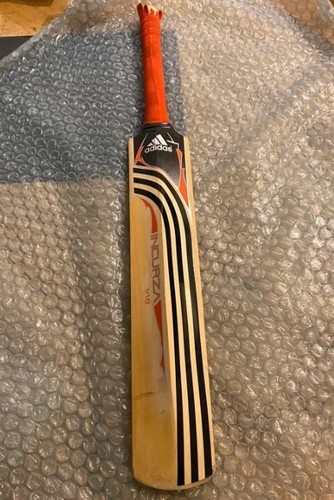 Adidias incurza cricket - incurza, v1.0