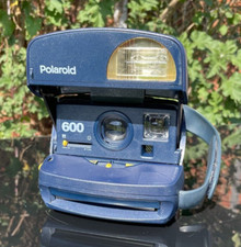 POLAROID 600 INSTANT CAMERA