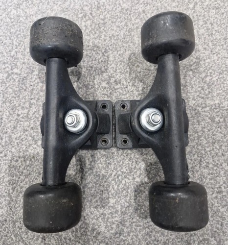 Pair black skateboard - pair, of