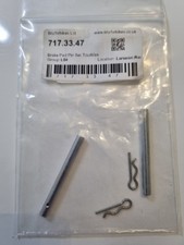 NEW Kawasaki Z1000ST brake caliper pin and clip x 2 43045-007 / 43084-003