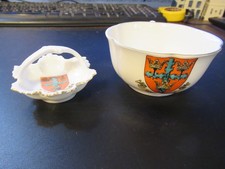 WH Goss crested china tea cup