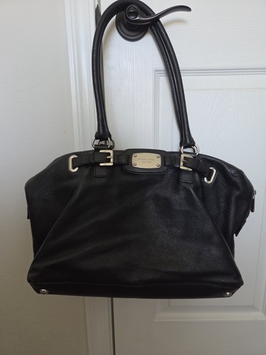 Authentic black pebble leather - pebble,