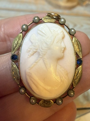 Vtg shell milk - shell, glass