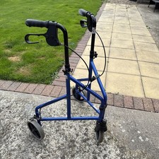 3 wheel mobility walker With Brakes