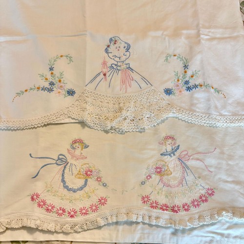 Vintage embroidered pillowcase - embroidered,