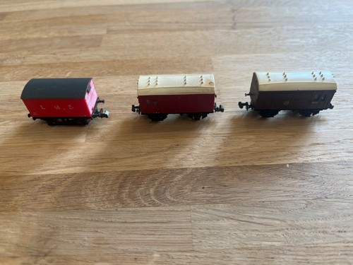 Lima gauge wagon vans - 3x,