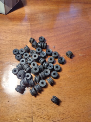 Meccano part 23c rubber - meccano, 3/8"