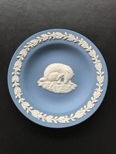 Wedgwood Blue "Badger" Pin