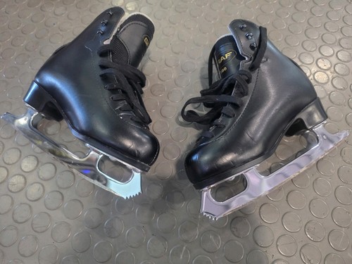Black graff ice skates - black, size