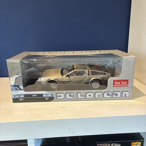 Sun star 1981 delorean - 1/18,