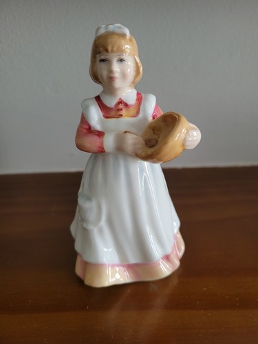 Royal doulton figurine - royal,