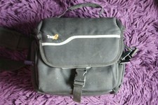 Jessops Trek 2 Medium Camera Bag in Black Very Good Condition