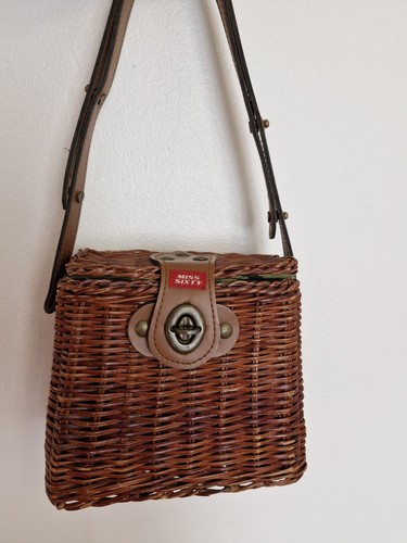 Unique vintage miss - vintage, sixty