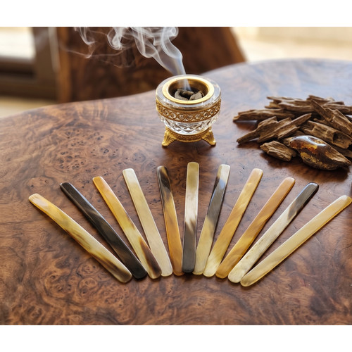 Handcrafted natural horn - natural,