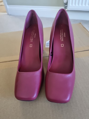 Ladies next signature shoes - signature,