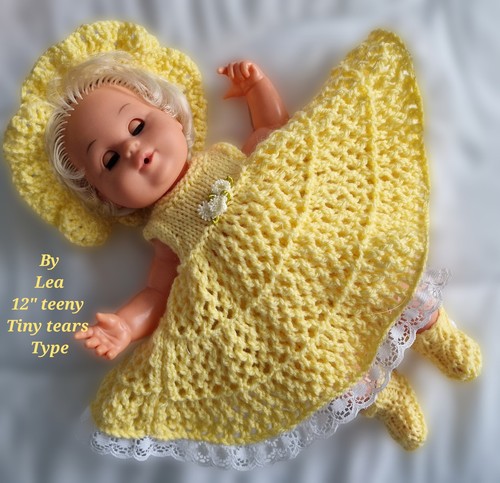 Handknitted dolls clothes - dolls, 12"