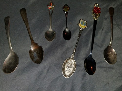 Souvenir spoons - of, 7)