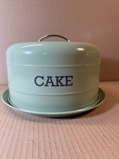 KitchenCraft Living Nostalgia Cake Storage Tin, Airtight Cake Dome, 28.5 x 18cm,