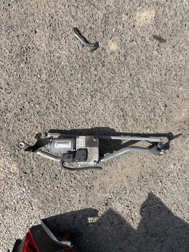 Audi front wiper - motor, and