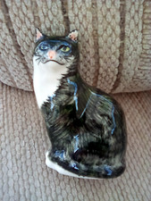 Believed to be Babbacombe Sitting Cat  ,10cm high .Unstamped.