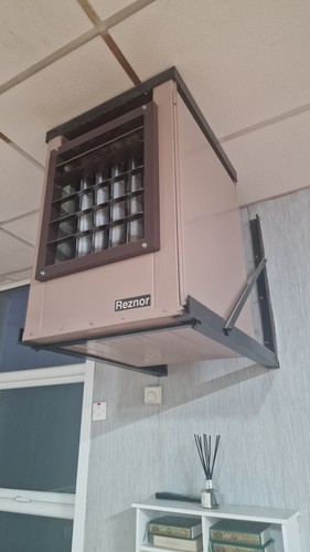Reznor gas heater excellent - gas,