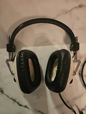 Akai Vintage Headphone Set