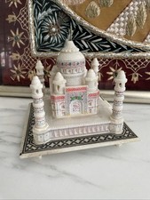 Vintage Replica Taj Mahal Hand Carved White Alabaster Stone Statue Sculpture