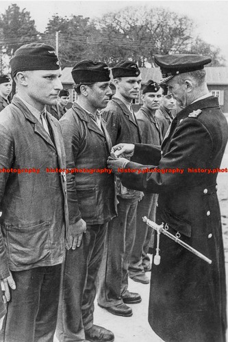 F003998 karl doenitz - karl, awards