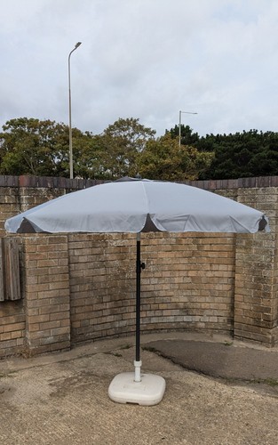 Tilting grey parasol - tilting,