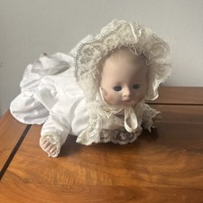 Porcelain Doll Wind Up Musical Head Moves Creepy Eerie Music 10”