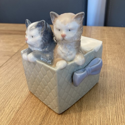Nao lladró kittens basket - kittens, in