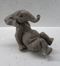 THE HERD Elephant ornament TEETER #3142 Martha Carey Elephant Figure Marty 1996