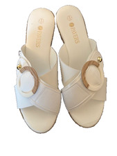 NIB Ladies PAVERS Slip on