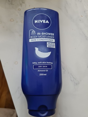 Nivea body shower - in,