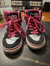 Vans Off The Wall Hello Kitty